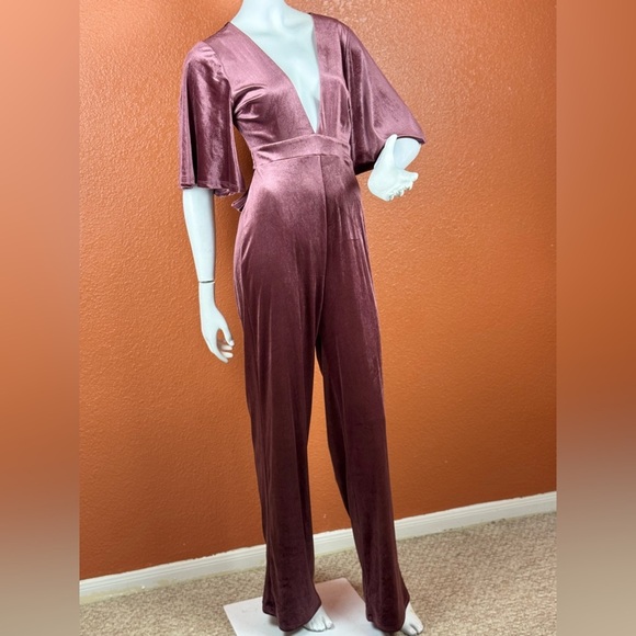 Windsor Brown/burgundy Velvet Jumpsuit with Wrap Design Size Medium. A12 - Picture 4 of 17